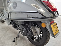 Bromscooter, vespa, primavera , 2017 - afbeelding 10 van  26