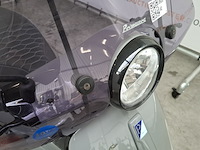 Bromscooter, vespa, primavera , 2017 - afbeelding 20 van  26
