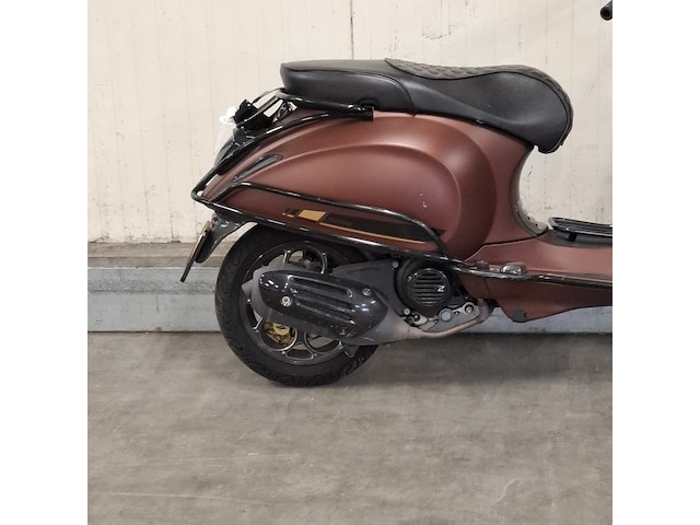 Bromscooter, vespa, primavera 4t - afbeelding 8 van  15