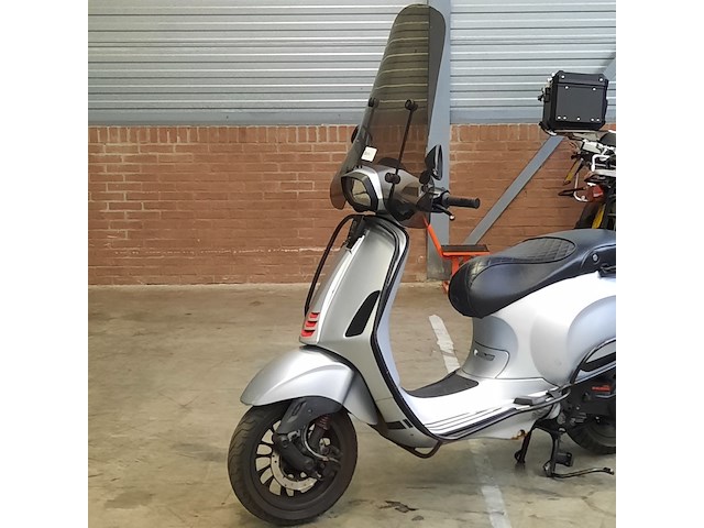 Bromscooter, vespa, sprint, 2015 - afbeelding 5 van  18