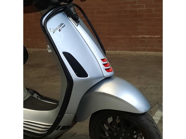Bromscooter, vespa, sprint, 2015 - afbeelding 16 van  18
