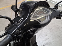 Bromscooter, vespa, sprint, 2017 - afbeelding 13 van  26