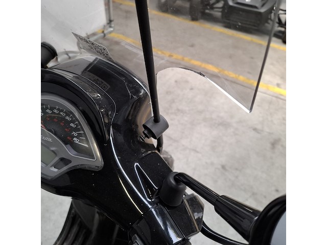 Bromscooter, vespa, sprint, 2017 - afbeelding 15 van  26
