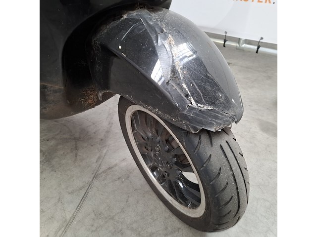Bromscooter, vespa, sprint, 2017 - afbeelding 22 van  26