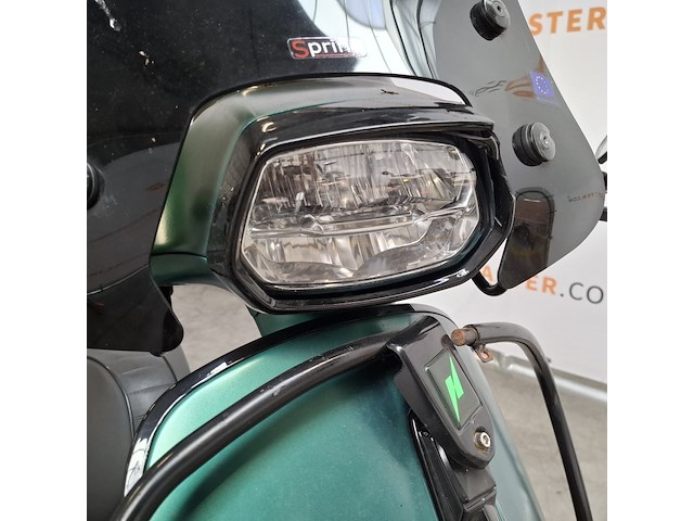 Bromscooter, vespa, sprint, 2018 - afbeelding 22 van  27