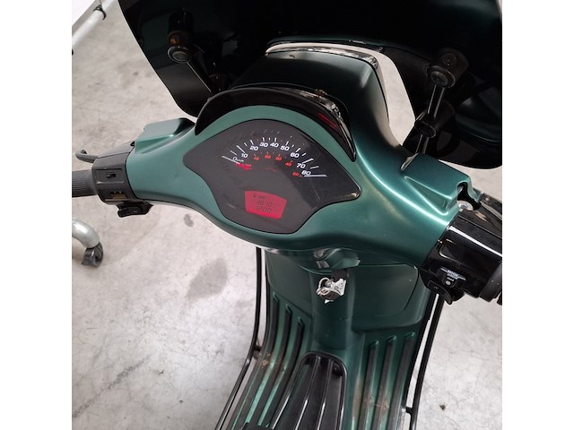 Bromscooter, vespa, sprint, 2018 - afbeelding 26 van  27