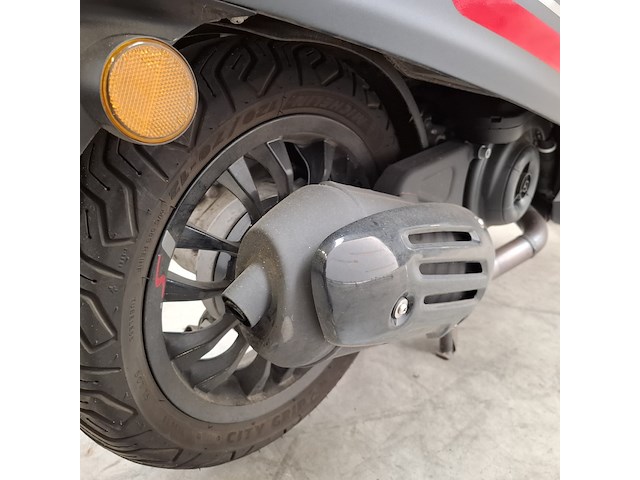 Bromscooter, vespa, sprint, 2024 - afbeelding 10 van  29