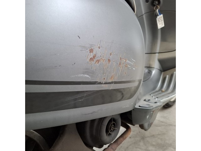 Bromscooter, vespa, sprint 4t, 2015 - afbeelding 13 van  33