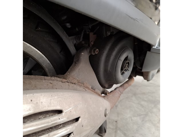 Bromscooter, vespa, sprint 4t, 2015 - afbeelding 15 van  33