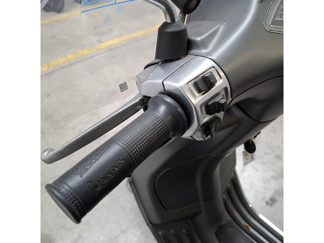 Bromscooter, vespa, sprint 4t, 2015 - afbeelding 21 van  33
