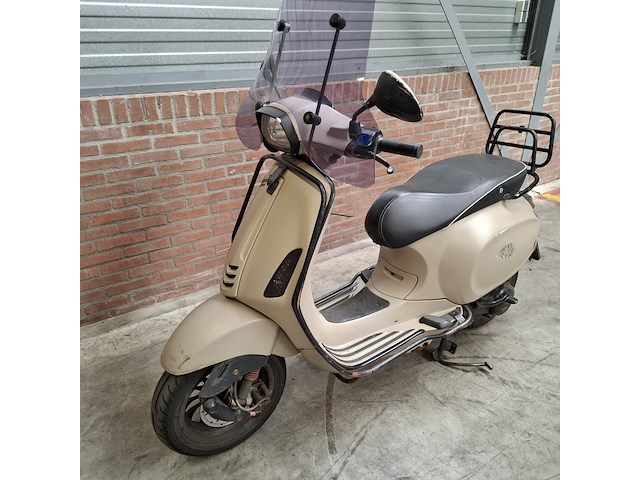 Bromscooter, vespa, sprint 4t, 2017 - afbeelding 13 van  40