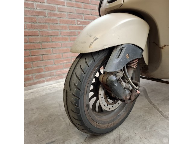 Bromscooter, vespa, sprint 4t, 2017 - afbeelding 27 van  40
