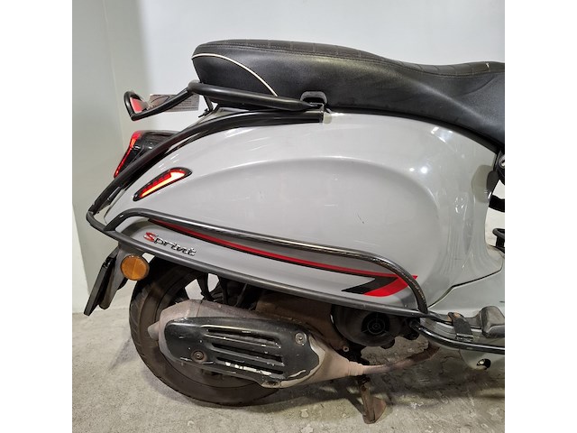 Bromscooter, vespa, sprint 4t, 2017 - afbeelding 3 van  17
