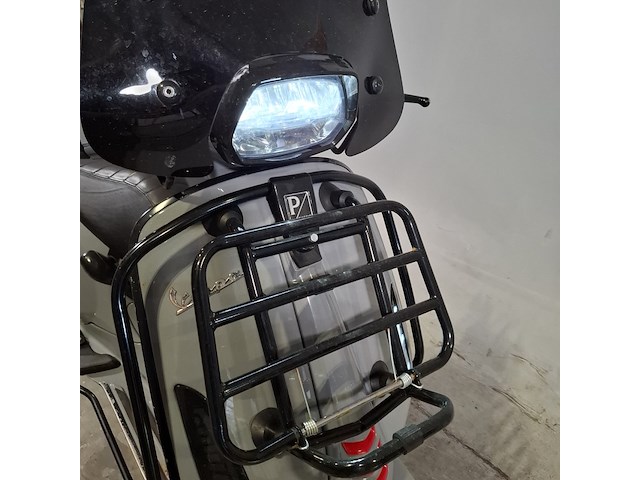 Bromscooter, vespa, sprint 4t, 2017 - afbeelding 6 van  17