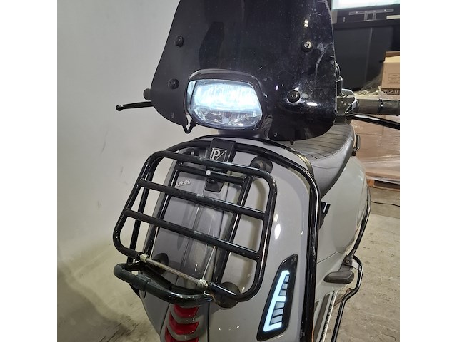 Bromscooter, vespa, sprint 4t, 2017 - afbeelding 12 van  17