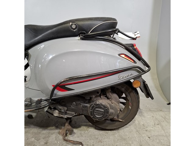 Bromscooter, vespa, sprint 4t, 2017 - afbeelding 14 van  17