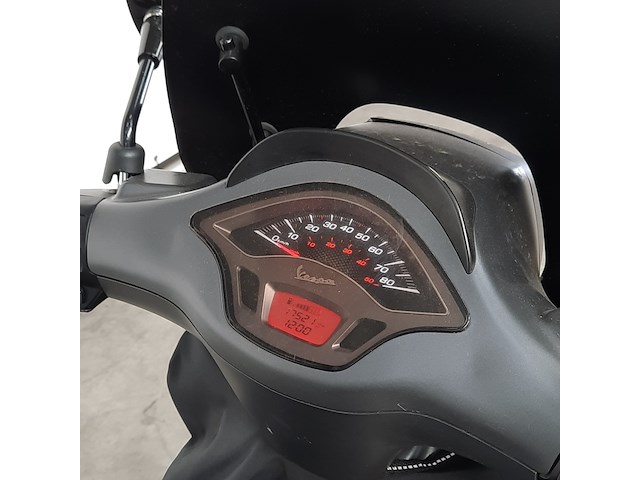 Bromscooter, vespa, sprint 4t, 2017 - afbeelding 5 van  28
