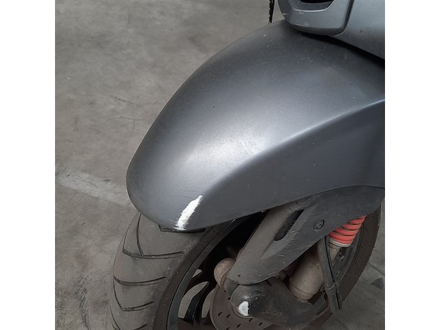 Bromscooter, vespa, sprint 4t, 2017 - afbeelding 18 van  28
