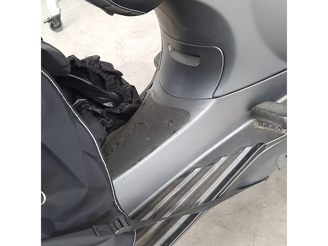 Bromscooter, vespa, sprint 4t, 2017 - afbeelding 19 van  28