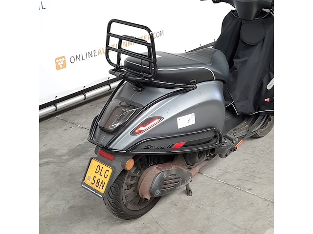 Bromscooter, vespa, sprint 4t, 2017 - afbeelding 26 van  28