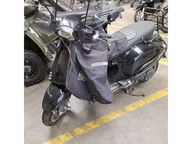 Bromscooter, vespa, sprint 4t, 2020 - afbeelding 12 van  27