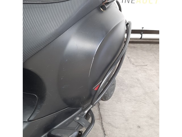 Bromscooter, vespa, sprint 50, 2023 - afbeelding 18 van  29