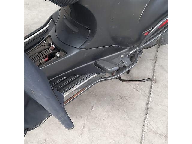 Bromscooter, vespa, sprint 50, 2023 - afbeelding 19 van  29