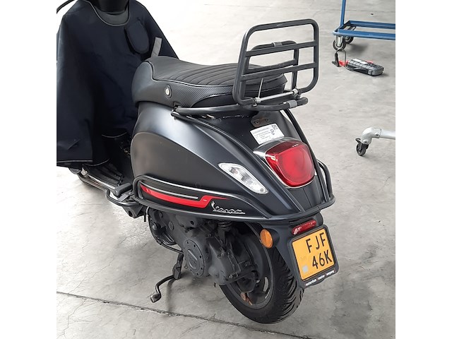 Bromscooter, vespa, sprint 50, 2023 - afbeelding 21 van  29