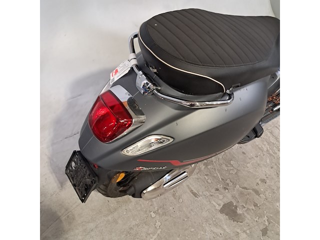 Bromscooter, vespa, sprint 50, 2024 - afbeelding 3 van  20