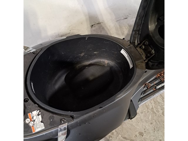 Bromscooter, vespa, sprint 50, 2024 - afbeelding 6 van  20
