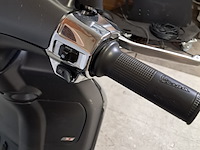 Bromscooter, vespa, sprint 50, 2024 - afbeelding 18 van  20