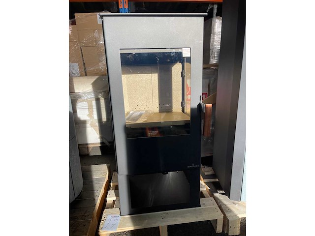 Bronpi - estrella - houtkachel - vrijstaand - houtopslag - afbeelding 3 van  3