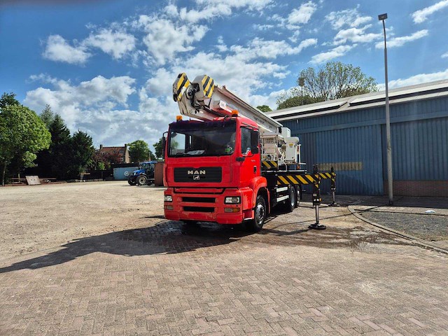 Bronto - 2004 - skylift 28m-2ti hylift - autohoogwerker - afbeelding 1 van  18