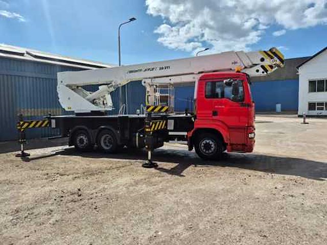 Bronto - 2004 - skylift 28m-2ti hylift - autohoogwerker - afbeelding 2 van  18