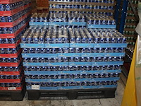 Bronwater sourcy. 65 trays a 24 blikken. totaal 1560 blikken. tht 4-26. bod is inclusief 234 euro statiegel... - afbeelding 1 van  2