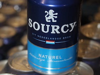 Bronwater sourcy. 70 trays a 24 blikken. totaal 1680 blikken. tht 7-25. bod is inclusief 252 euro statiegel... - afbeelding 3 van  3