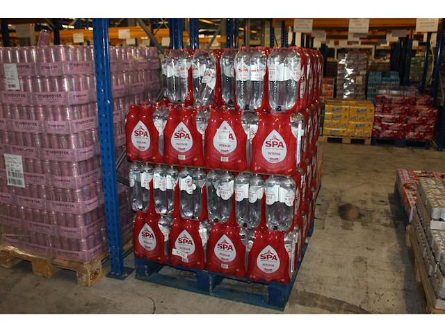 Bronwater spa rood. 107 sixpacks a 1,5l. 642 flessen tht 3-26. bod is inclusief 160,50 euro statiegeldwaarde - afbeelding 1 van  2