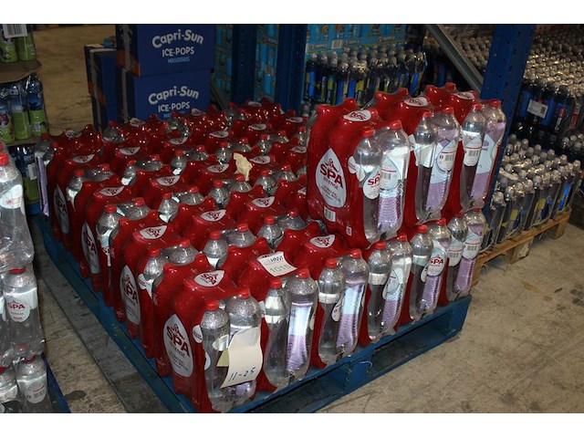 Bronwater spa rood. 31 sixpacks a 6 x 1,5l. 186 flessen tht 3-26. bod is inclusief 46,50 euro statiegeldwaa... - afbeelding 2 van  2
