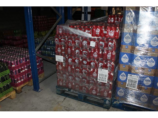 Bronwater spa rood intense. 85 packs a 24 x 0,33l. 2040 flessen. bod is inclusief 306 euro statiegeldwaarde... - afbeelding 1 van  3