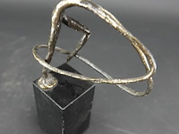 Bronzen beeld corry ammerlaan "obstakels overwinnen" - afbeelding 3 van  5