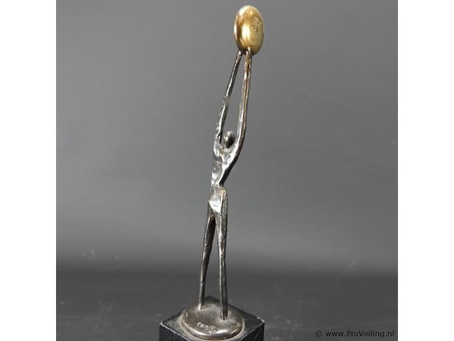 Bronzen beeld corry ammerlaan - afbeelding 4 van  5