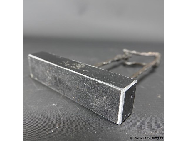 Bronzen beeld corry ammerlaan - afbeelding 5 van  5