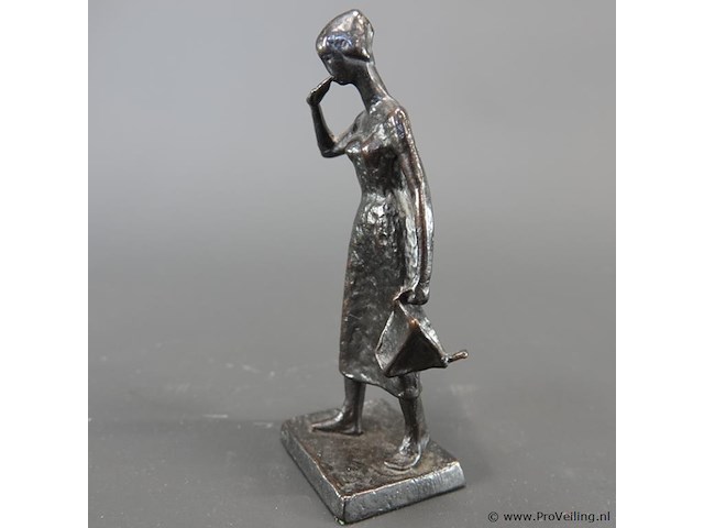 Bronzen beeld mariken van nieumeghen - afbeelding 2 van  5