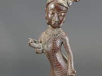 Bronzen beeld van een balinese danseres - afbeelding 2 van  5