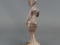 Bronzen beeld van een balinese danseres - afbeelding 3 van  5