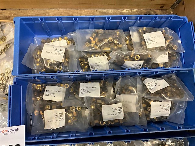 Bronzen bouten en moeren - afbeelding 2 van  5