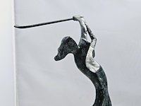Bronzen figurine vrouwelijke golfer - afbeelding 3 van  5