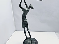 Bronzen figurine vrouwelijke golfer - afbeelding 2 van  5