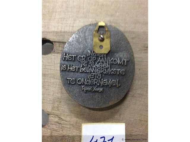 Bronzen figuurtje - afbeelding 2 van  2