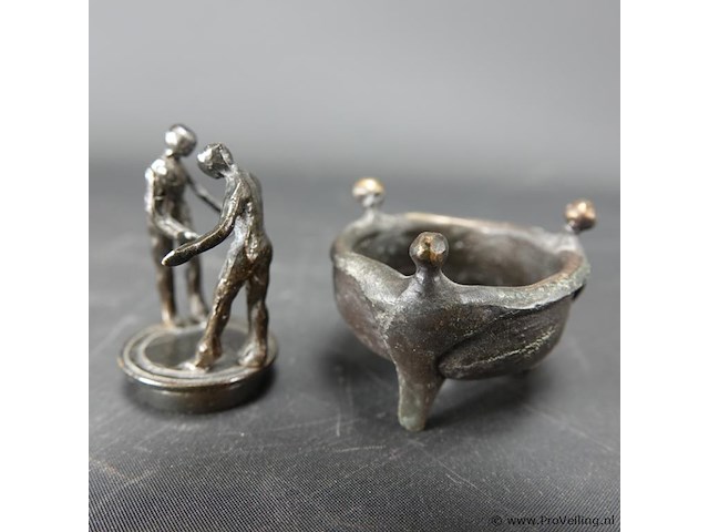 Bronzen flessenstop en bronzen schaaltje - afbeelding 3 van  5